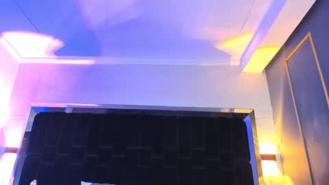     online show from March 2025 10:27:02 PM