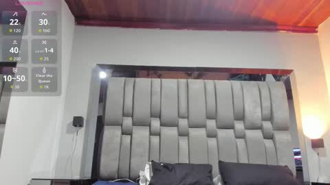     online show from October 2025 11:33:02 AM