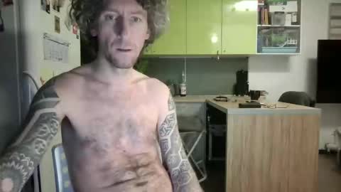 niknik39 online show from February 2026 02:15:01 AM