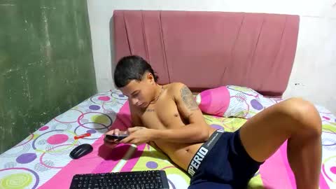 nikol_couple online show from May 2026 04:28:02 AM