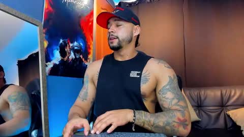 Snapshot of nikolahank1 chatting on December 2024 12:50:01 AM Nikola Hank online show from December 2024 12:50:01 AM