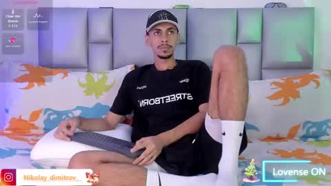    online show from December 2025 07:54:02 PM