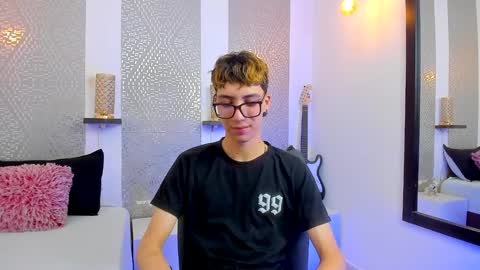 Snapshot of nikolay_gregori chatting on January 2025 07:35:02 AM online show from January 2025 07:35:02 AM