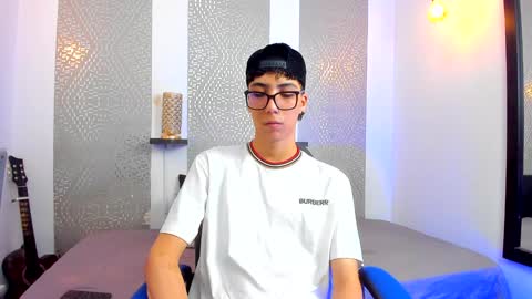 Snapshot of nikolay_gregori chatting on February 2025 04:04:01 AM online show from February 2025 04:04:01 AM