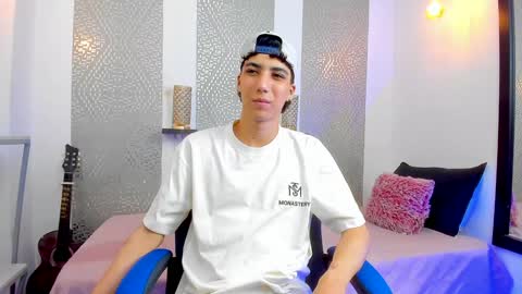 Snapshot of nikolay_gregori chatting on February 2025 07:02:02 AM online show from February 2025 07:02:02 AM