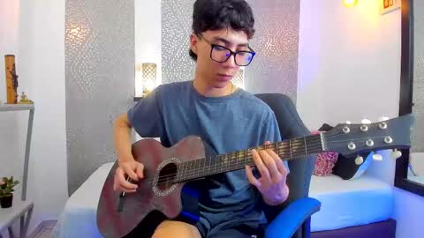 Snapshot of nikolay_gregori chatting on February 2025 07:15:01 AM online show from February 2025 07:15:01 AM
