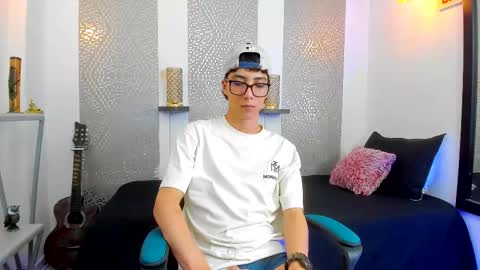 Snapshot of nikolay_gregori chatting on February 2025 07:15:01 AM online show from February 2025 07:15:01 AM