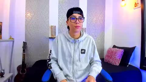 Snapshot of nikolay_gregori chatting on March 2025 04:06:01 AM online show from March 2025 04:06:01 AM