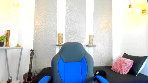 Snapshot of nikolay_gregori chatting on March 2025 04:08:02 AM online show from March 2025 04:08:02 AM