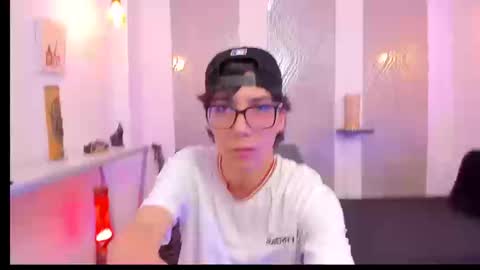 Snapshot of nikolay_gregori chatting on September 2025 04:01:01 AM online show from September 2025 04:01:01 AM
