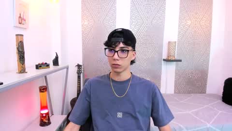 Snapshot of nikolay_gregori chatting on September 2025 03:28:01 AM online show from September 2025 03:28:01 AM