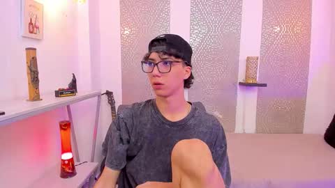 Snapshot of nikolay_gregori chatting on September 2025 04:39:02 AM online show from September 2025 04:39:02 AM