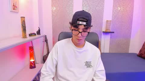 Snapshot of nikolay_gregori chatting on October 2025 04:59:02 AM online show from October 2025 04:59:02 AM