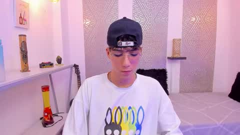    online show from October 2025 04:49:01 AM