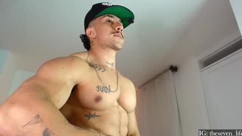 Niko online show from September 2025 05:20:01 AM