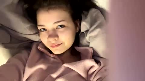 nikoli_naw online show from February 2025 08:20:02 PM