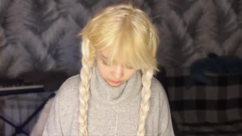 nikoli_naw online show from May 2026 10:07:01 PM