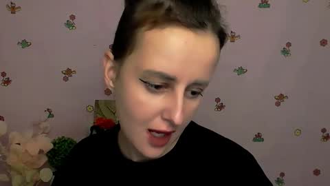 Nikolleta online show from October 2025 07:11:01 AM