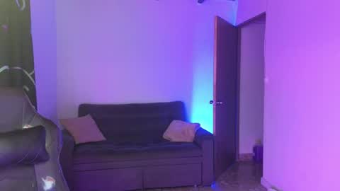 nikolwalter online show from June 2026 07:21:02 AM