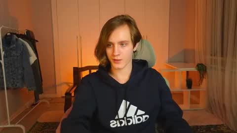 Snapshot of nikompell chatting on March 2025 08:45:02 PM niko online show from March 2025 08:45:02 PM