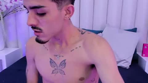 Snapshot of nikostone chatting on September 2025 04:03:01 AM Niko Stone online show from September 2025 04:03:01 AM