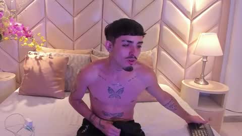 Snapshot of nikostone chatting on November 2025 01:26:02 AM Niko Stone online show from November 2025 01:26:02 AM