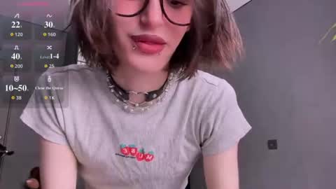 Snapshot of niky_long chatting on June 2026 10:02:02 AM Niky online show from June 2026 10:02:02 AM