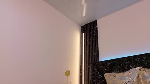  NIKY SMIT  online show from February 2025 11:34:02 AM