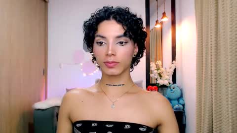 Snapshot of nilam217 chatting on March 2025 12:42:01 AM Nilam online show from March 2025 12:42:01 AM