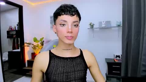 Snapshot of nilam217 chatting on September 2025 01:06:01 AM Nilam online show from September 2025 01:06:01 AM