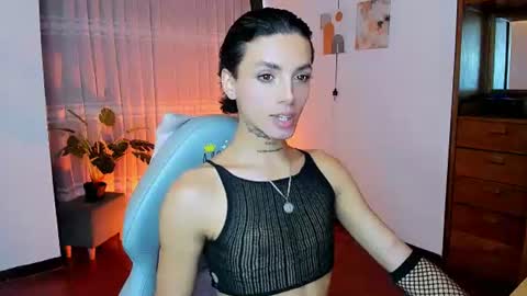 Snapshot of nilam217 chatting on June 2026 09:27:02 PM Nilam online show from June 2026 09:27:02 PM