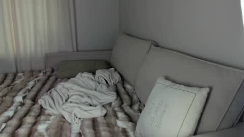 Bella online show from April 2026 05:25:01 AM