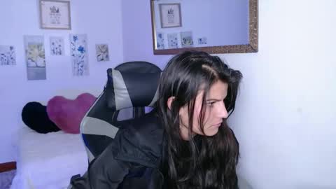 nina__777 online show from January 2026 01:38:01 PM