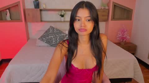 NINA online show from December 2024 10:31:01 PM