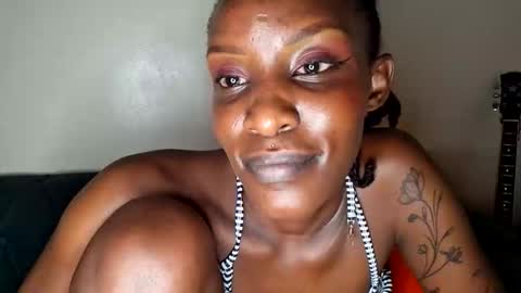 nina_bambi online show from December 2025 08:38:02 PM