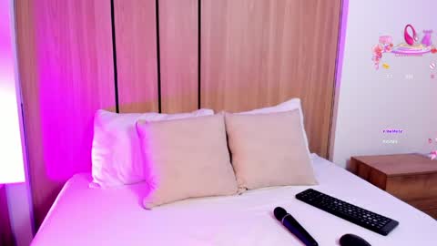 Snapshot of nina_desire_ chatting on May 2026 02:18:01 AM N I N A online show from May 2026 02:18:01 AM
