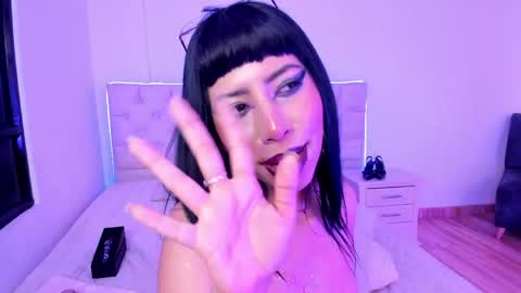 Nina Fox  online show from May 2026 12:29:02 AM