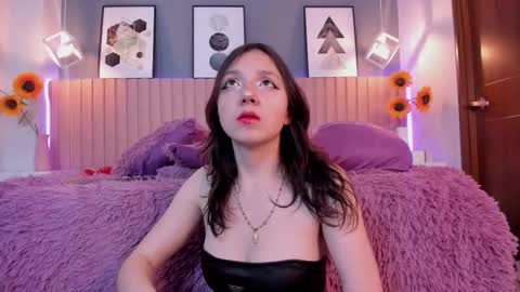 nina_ford_ online show from March 2026 03:23:01 AM