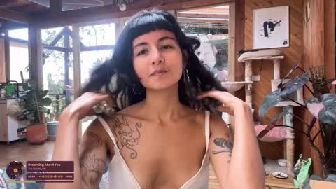 Nina.  online show from October 2025 01:35:02 PM