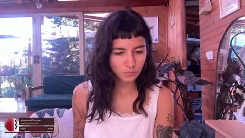 Nina.  online show from November 2025 09:28:01 PM