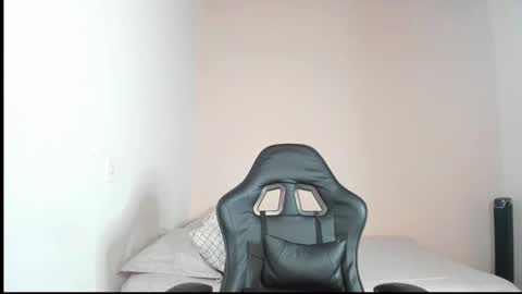  Nina  online show from February 2026 07:34:02 PM