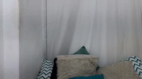 Ninaa fox online show from March 2025 04:24:02 PM