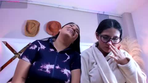 Nina online show from March 2025 03:40:01 AM