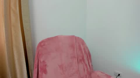 Snapshot of ninabryon1 chatting on September 2025 12:32:02 PM Nina online show from September 2025 12:32:02 PM