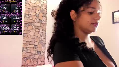 Snapshot of ninacollinss1 chatting on September 2025 04:43:02 PM ninabigboobs online show from September 2025 04:43:02 PM