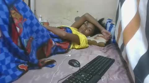 ninaeaa online show from December 2025 08:38:02 PM