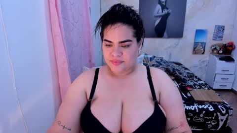 Snapshot of ninafuentes2x chatting on February 2026 03:38:02 AM NinaFuentes online show from February 2026 03:38:02 AM
