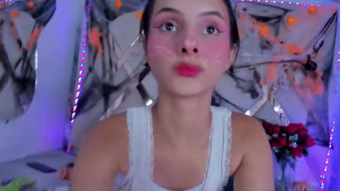 ninahtx online show from October 2025 08:35:01 PM