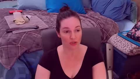 Nina Jaymes online show from November 2025 04:43:02 AM