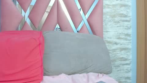 Snapshot of ninamedux chatting on March 2025 06:44:01 AM Nina Medux online show from March 2025 06:44:01 AM